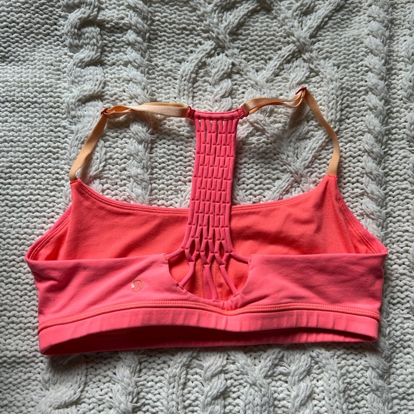 Lululemon Sports Bra 8 - Picture 2 of 3